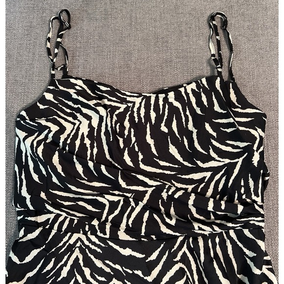 Autumn Adeigbo Black & White Dress Spaghetti Strap Adjustable Womens 8 NEW - Picture 2 of 12